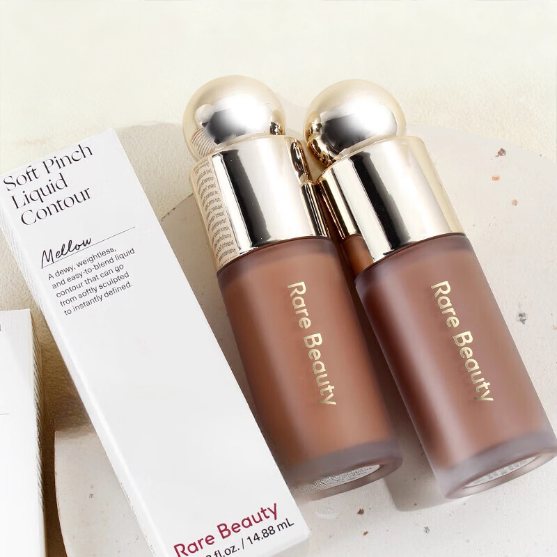 Huda Beauty Makeup Set - Płynny bronzer do konturowania twarzy 3D,