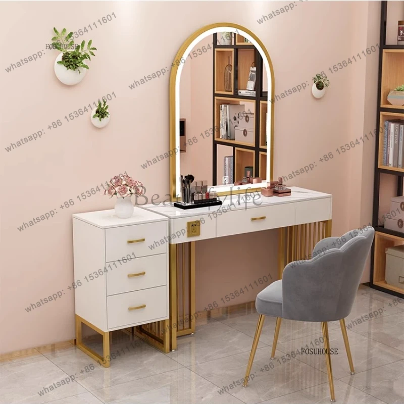 Profesjonalne toaletki do maki – Beauty Makeup Store recenzja i cena